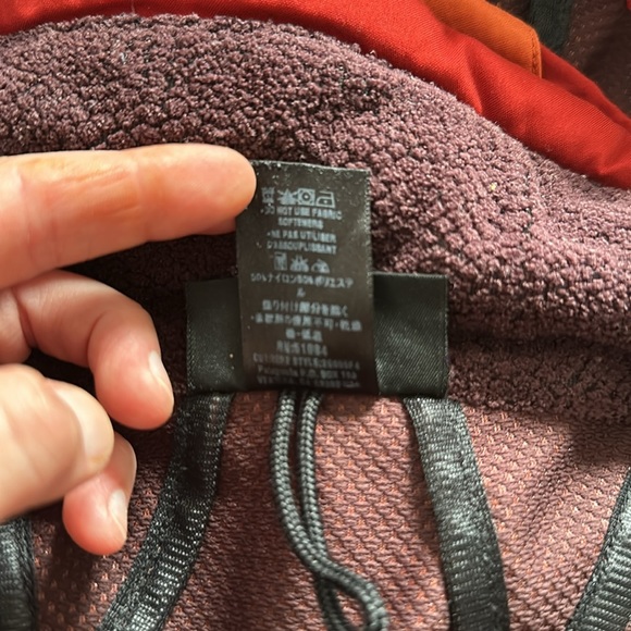 Patagonia Women’s Winter jacket, shell - Picture 8 of 10